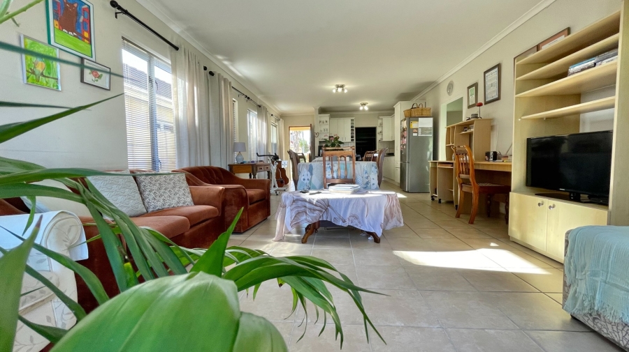 2 Bedroom Property for Sale in Strand South Western Cape